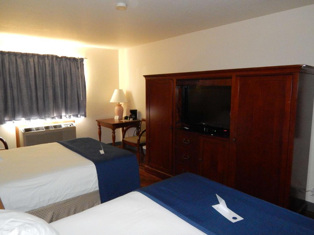 Americas Best Value Inn Су-Сент-Мари Экстерьер фото