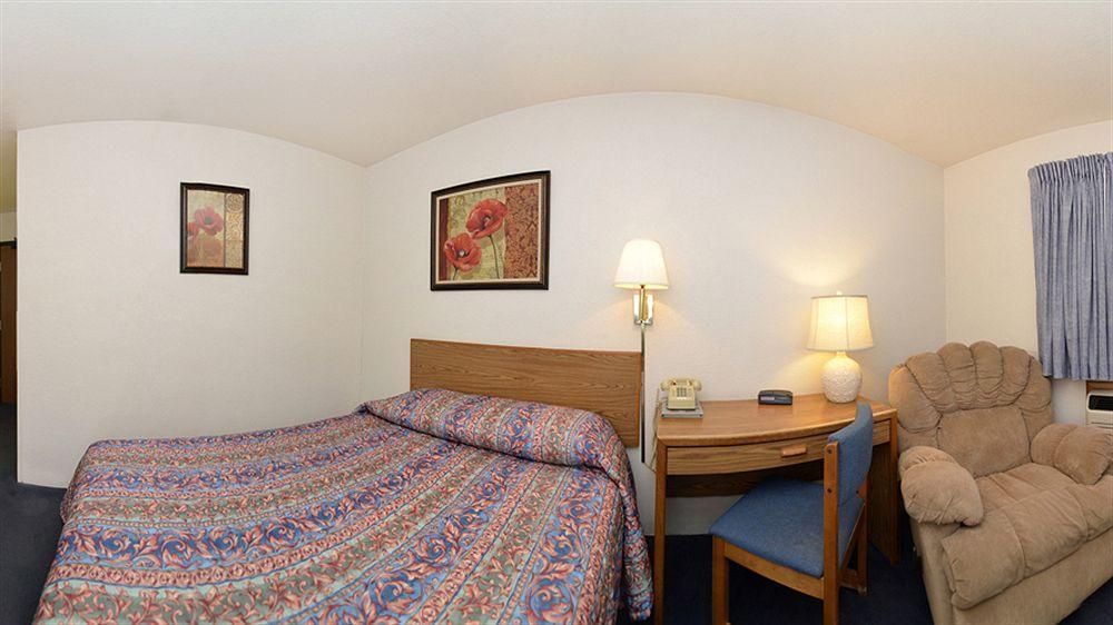 Americas Best Value Inn Су-Сент-Мари Экстерьер фото